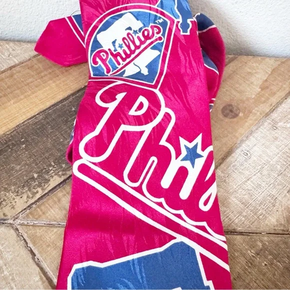Philadelphia Phillies Red and Blue Tie - Picture 3 of 7